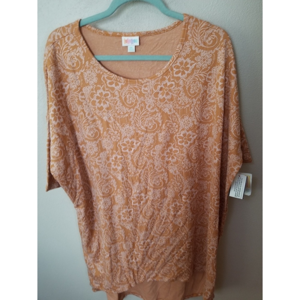 Lularoe Irma top